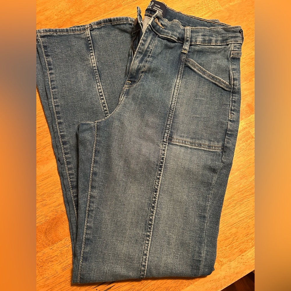 GAP women’s bootcut Jean